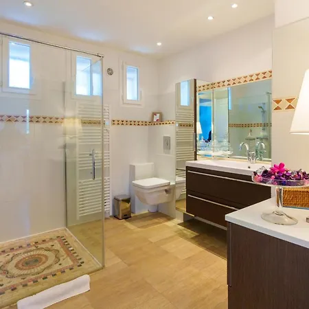 Roma Apartment *